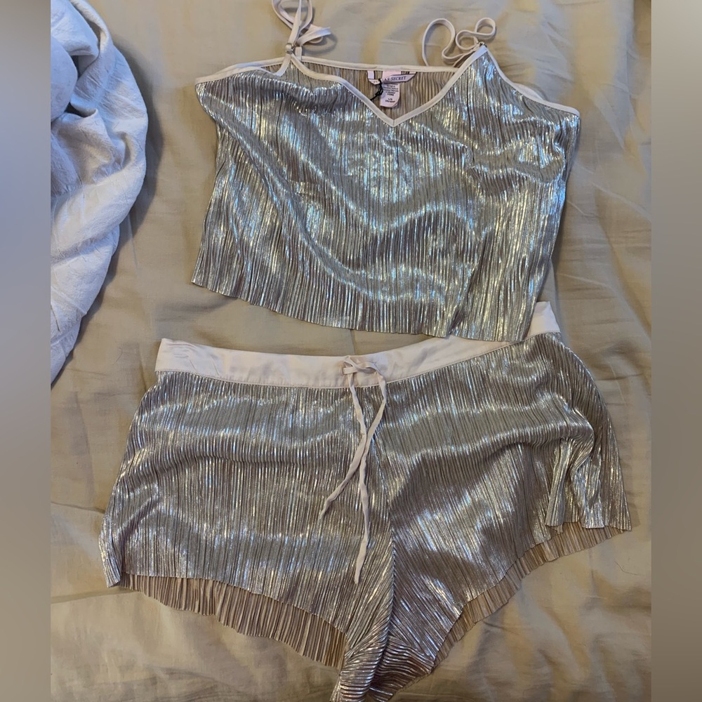 Victoria Secret NWT pajama lingerie SET. Both pieces NWT, both size L